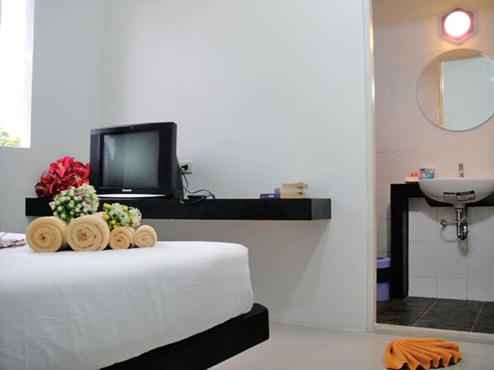 Harmony Bed & Bakery Bed and Breakfast Koh Lipe Eksteriør billede